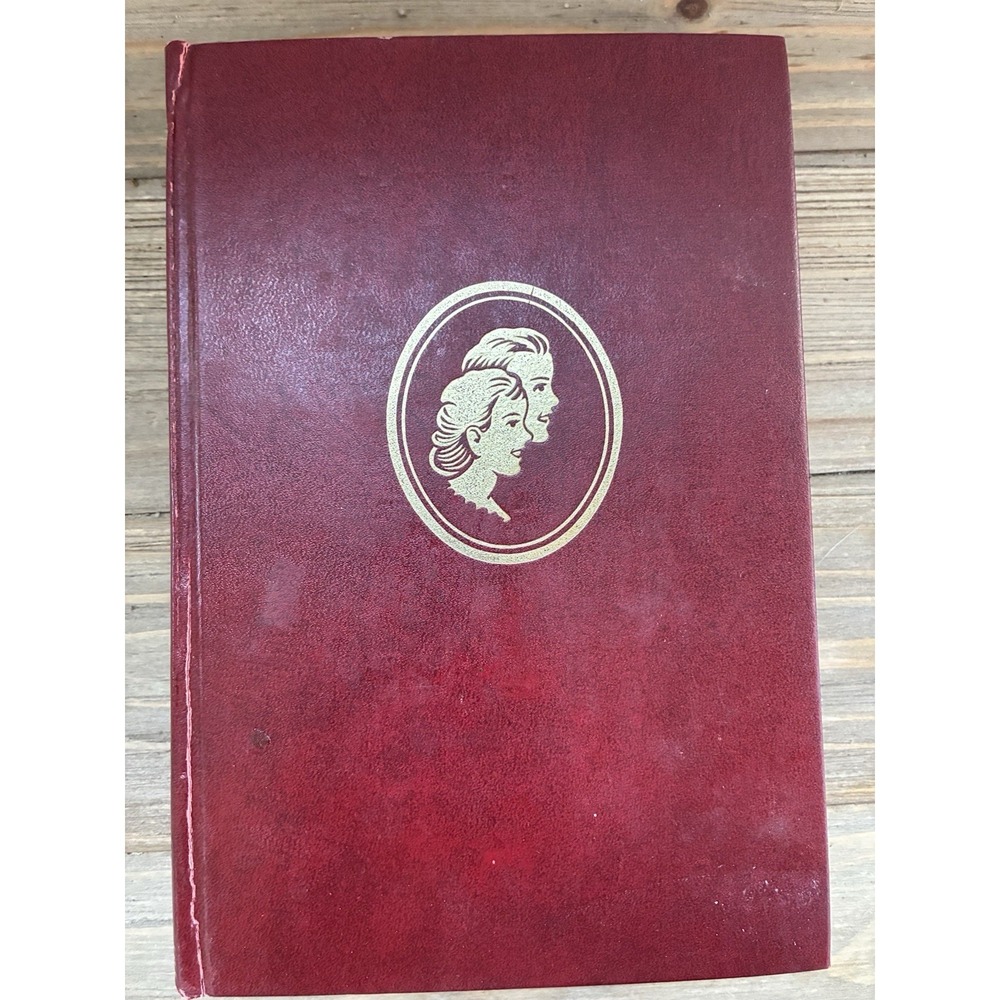 VTG Robinson Crusoe Hardcover Book Children's Classics Illustrated‎ Edition